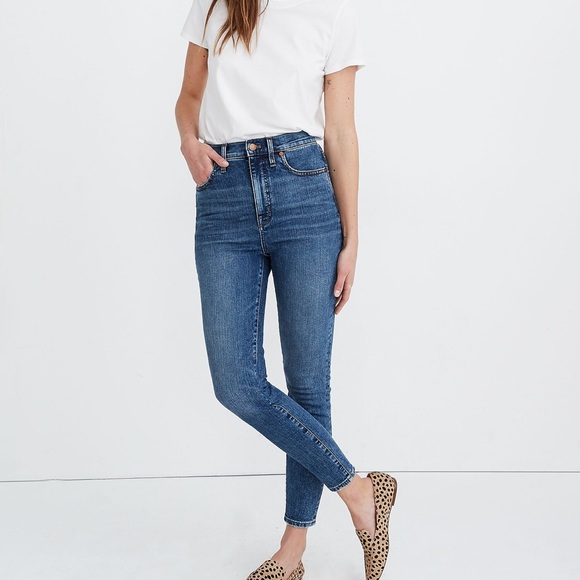 11" High-Rise Skinny Jeans in Longridge Wash Size 23 Style# AG163 - Picture 9 of 10